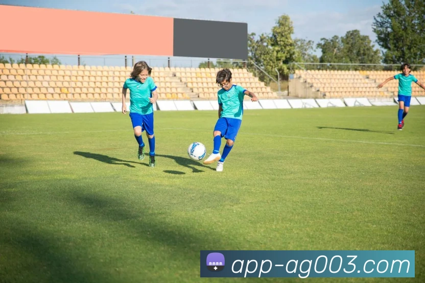 刘邵子洋代表洛杉矶FC二队首发亮相成功完成美国联赛首秀